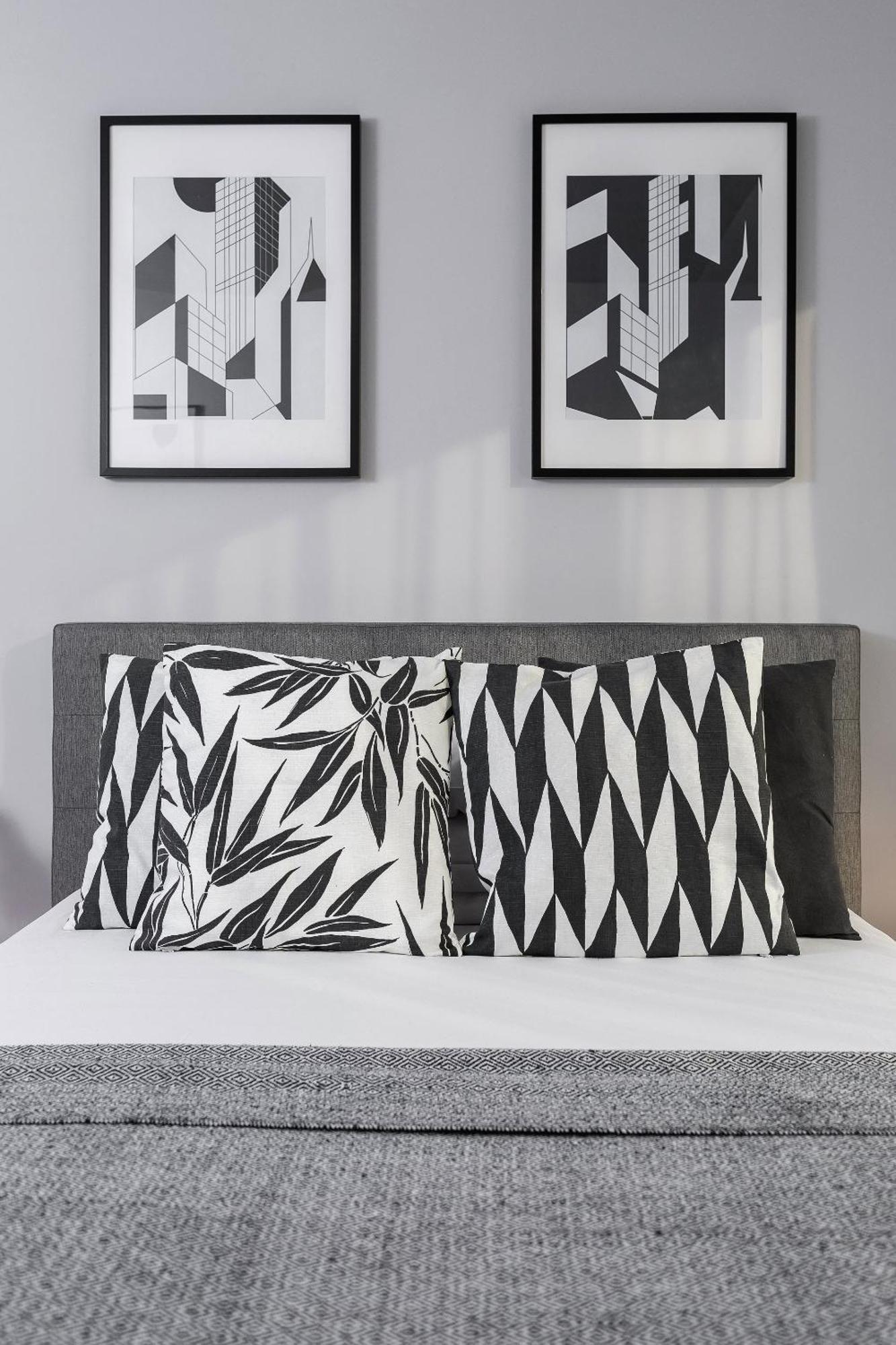 Apartment For Two - Pilsudskiego 1 Street คราคูฟ ภายนอก รูปภาพ